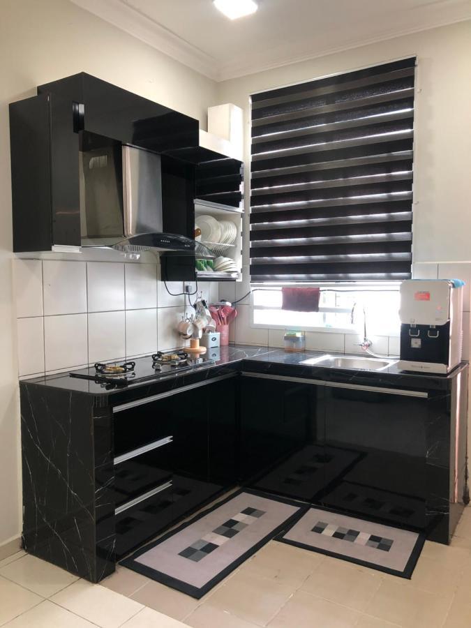 Seroja Homestay Malacca Eksteriør billede